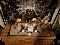 Le retour affectif amoureux immédiat est une solution spirituelle recherchée par les personnes qui souhaitent retrouver rapidement l’amour d’une personne perdue ou rétablir une relation sentimentale brisée. Lorsqu’une rupture survient ou que la distance s’installe dans un couple, beaucoup cherchent des moyens efficaces pour raviver les sentiments et provoquer un rapprochement amoureux rapide.